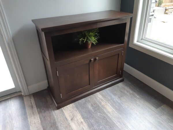 The Butternut (Media Centre / TV Stand)